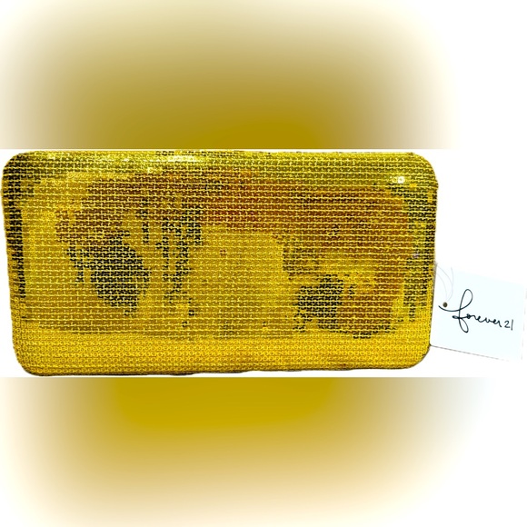 NWT Glamorous Gold Sequined Wallet - Picture 1 of 7